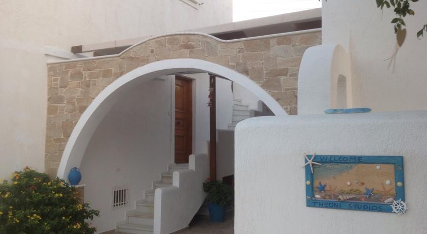 Theoni * Kastraki (Naxos)
