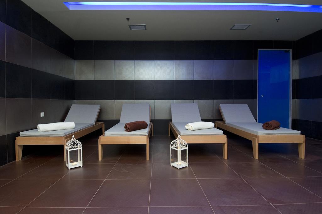 Aeolis Thassos Palace 4*