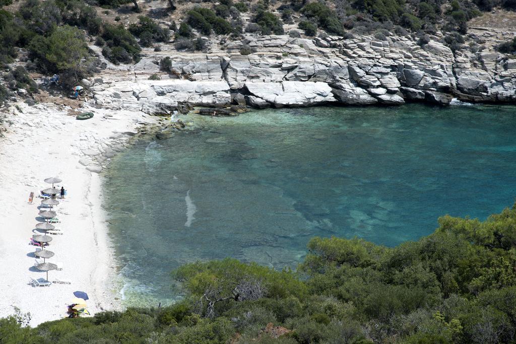 Aeolis Thassos Palace Potos