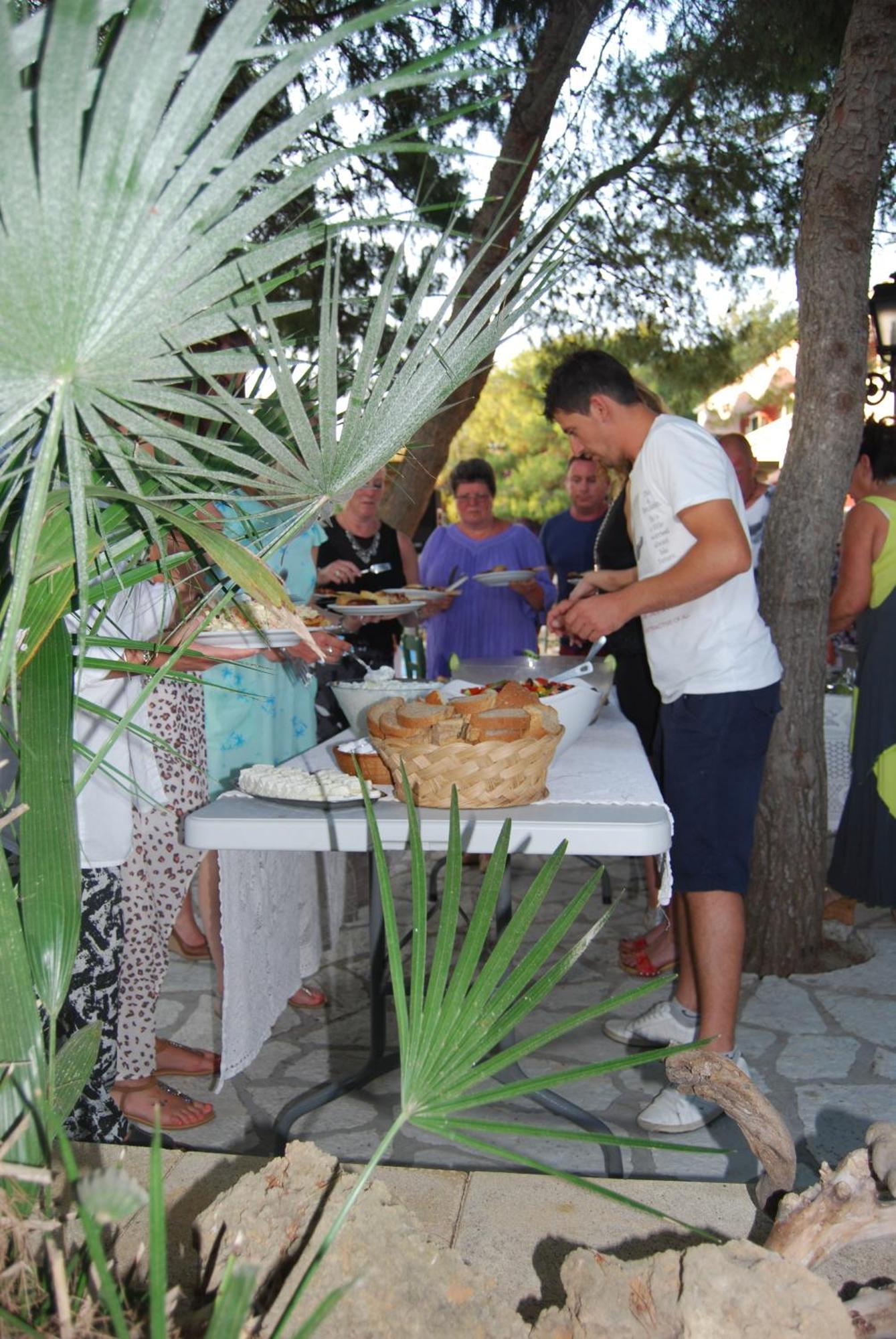 Vasilikos 2*