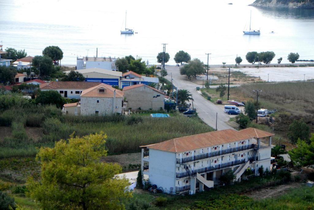 Aparthotel Pansion Porto Tsi Ostrias
