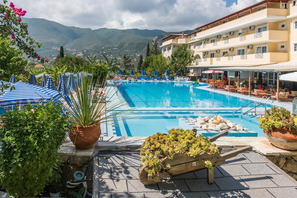 Koukounaria & 4* Alykes (Zakynthos)
