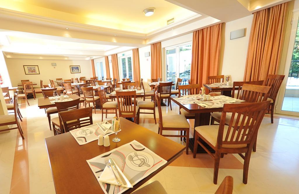 Hotel Corfu Hellinis 3*