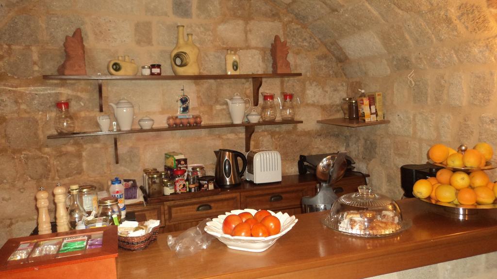 Hotel Camelot Traditional & Classic