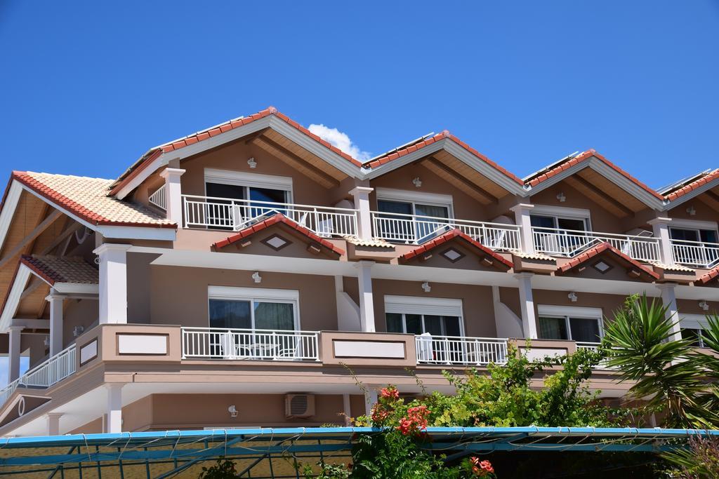 Whitesands 3*