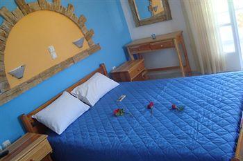 Manolis Aparthotel
