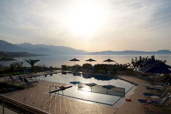 Aparthotel Kanakis Blue 2*