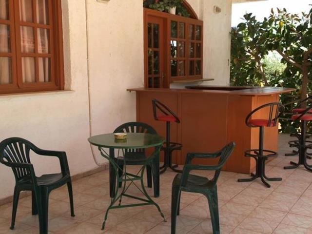 Hotel Prinos
