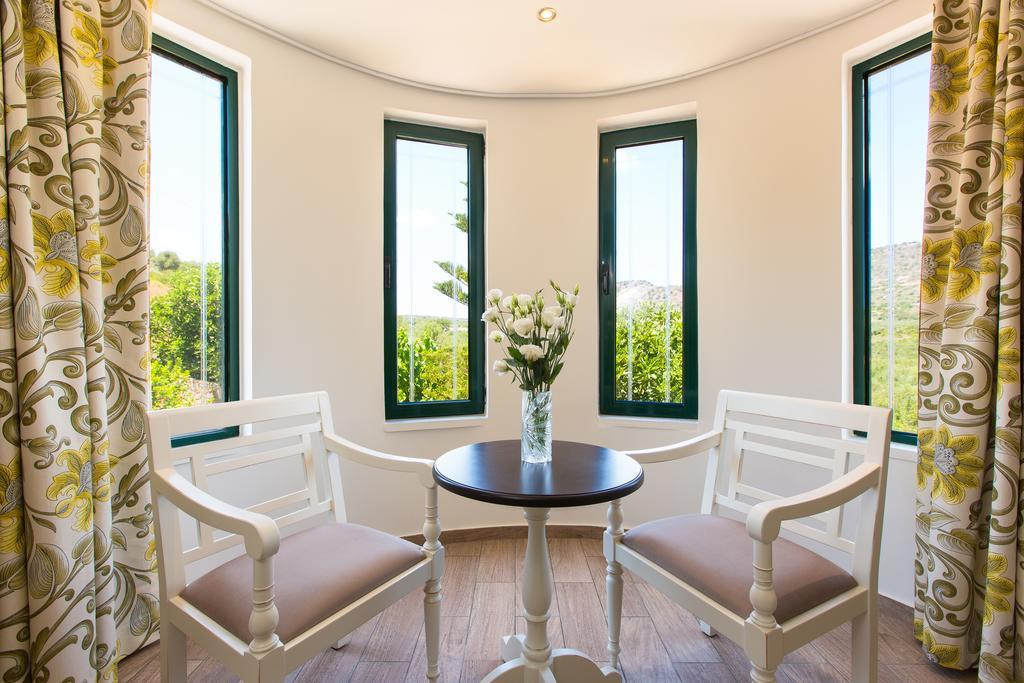 Alonia Villa, Refined Living With 50m2 Private Pool, By Thinkvilla Melidhonion (Rethymno)