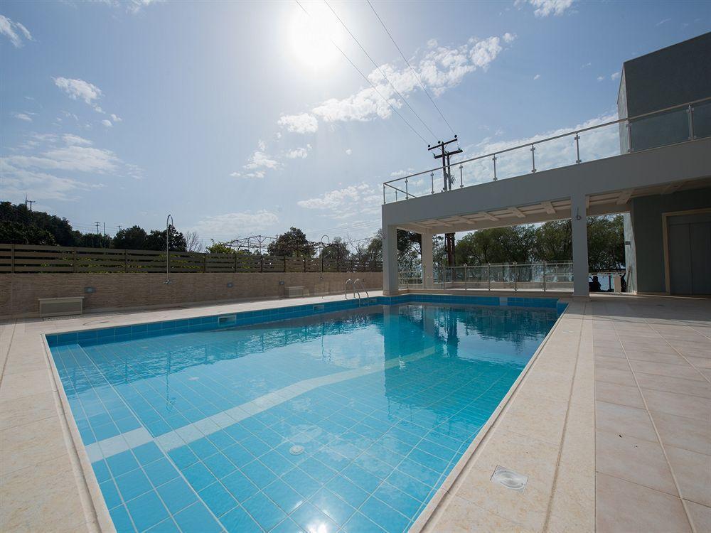 Aparthotel Mantinia Bay