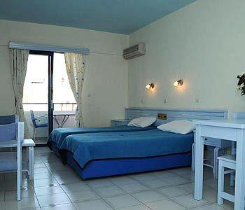 Regina & Karpathos Town (Pigadia)