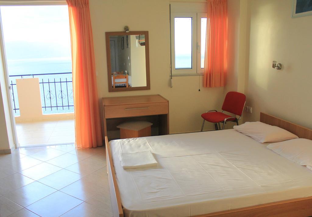 Kleio Apartment