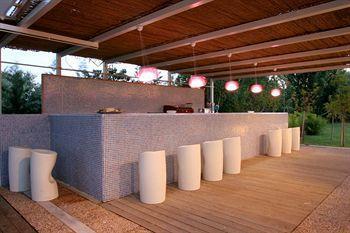 Logga Hotel 2* Messini