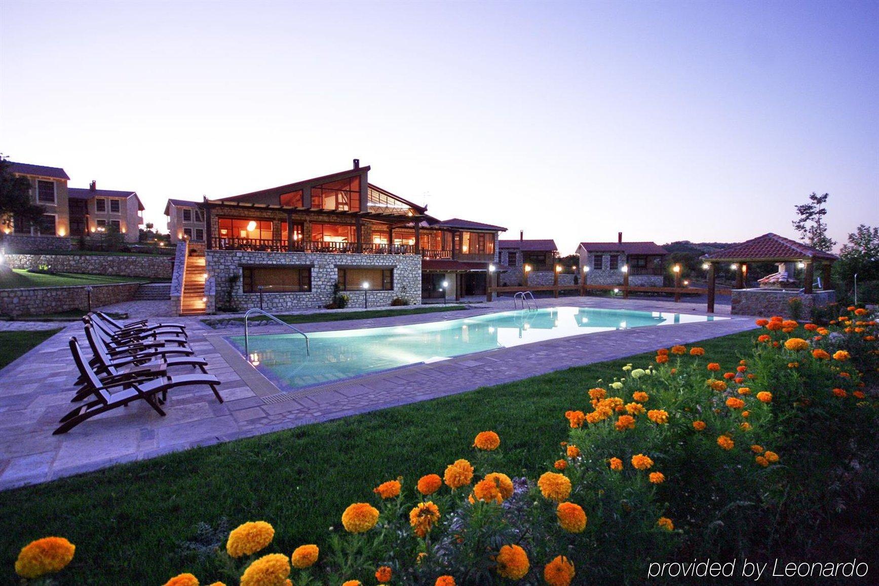 House Aparthotel 3*