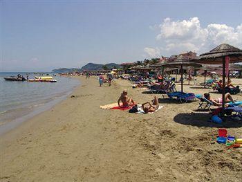 Christakis Sidari (Corfu)