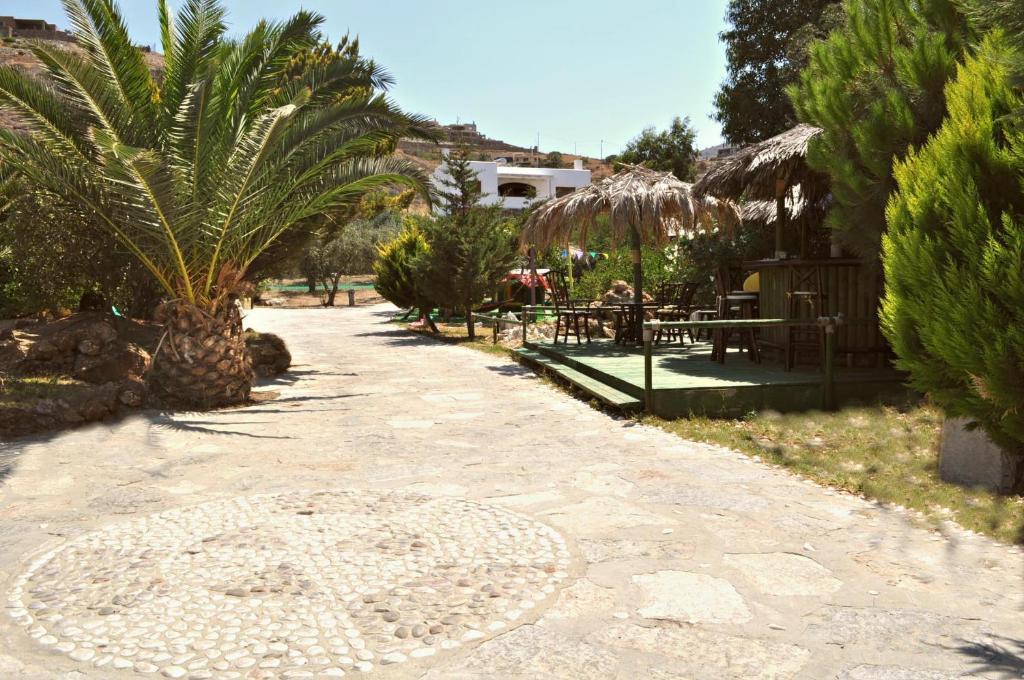 Cavo Perlevos Studios Aparthotel 3*