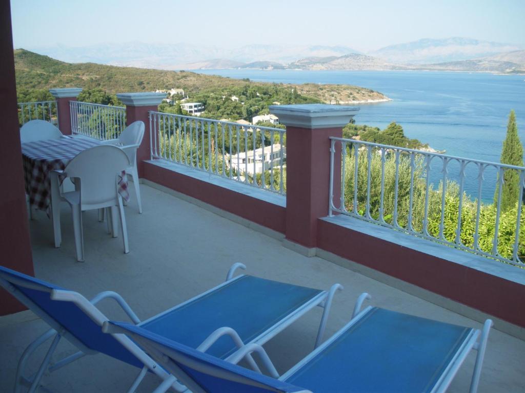 Aliki Apartment *