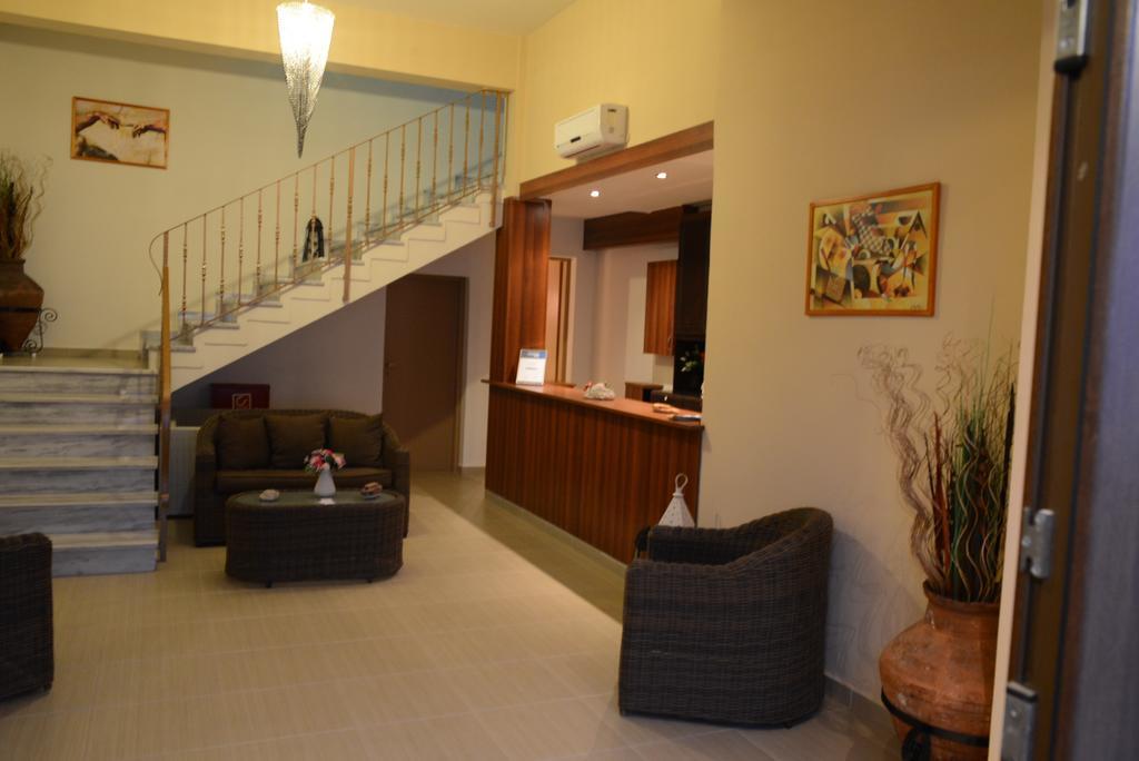 Hotel Sappho 2*