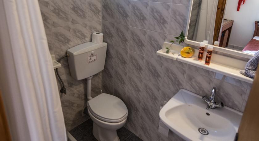 Nikoleta Apartment *