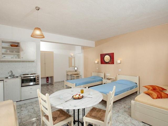 Aparthotel Lofos