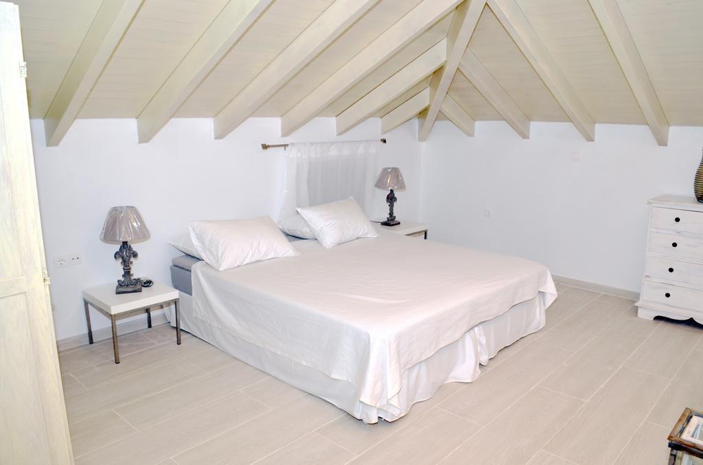 Aristoteles Holiday home Chalki Town