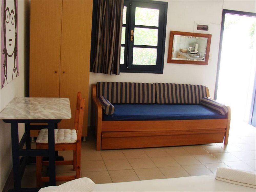 Big Blue Aparthotel 3*
