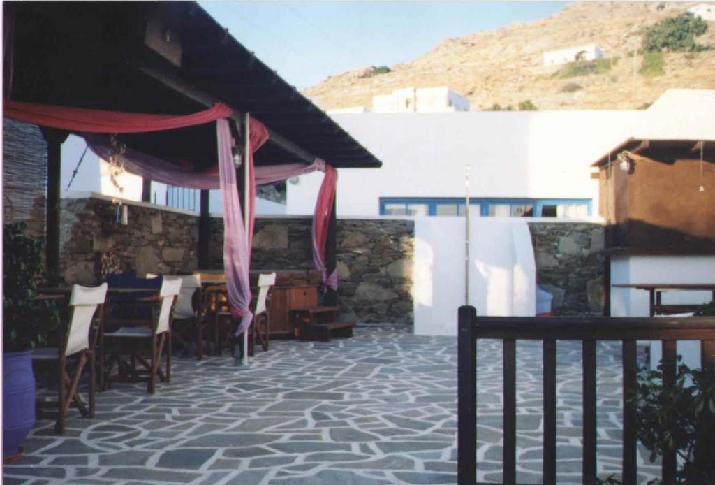 Spyros Place Aparthotel