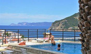 Denise 2* Skopelos Town