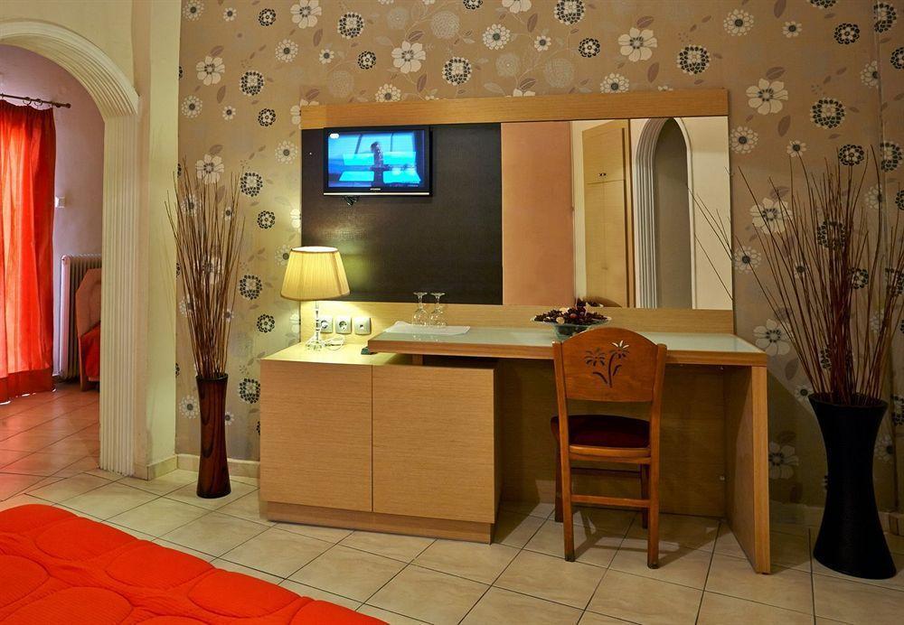 Rex Hotel