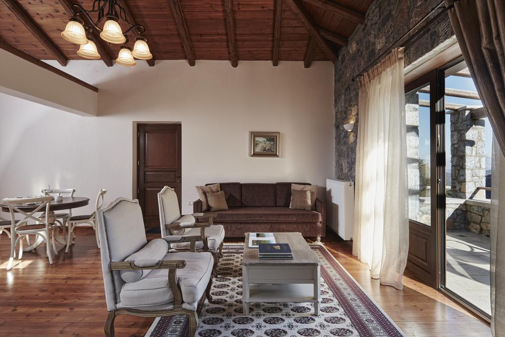 Nefeles Luxury Residences & Lounge Hotel