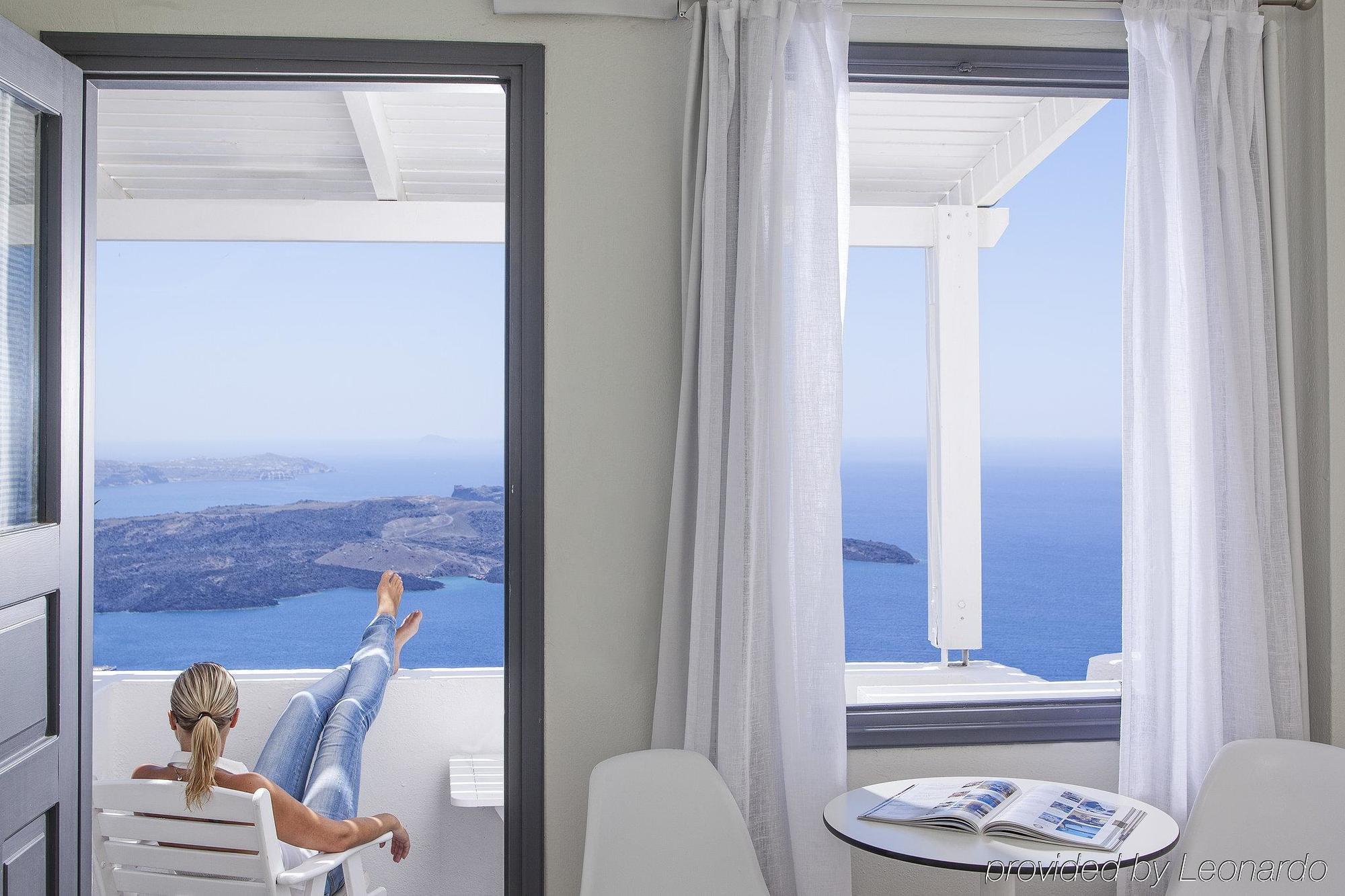 On The Rocks - Small Luxury Of The World (adults Only) Hotel Imerovigli (Santorini)