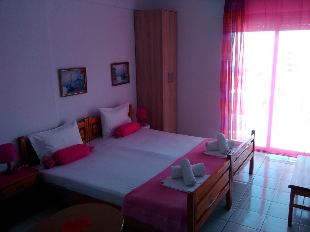 Apartment House Mantesos