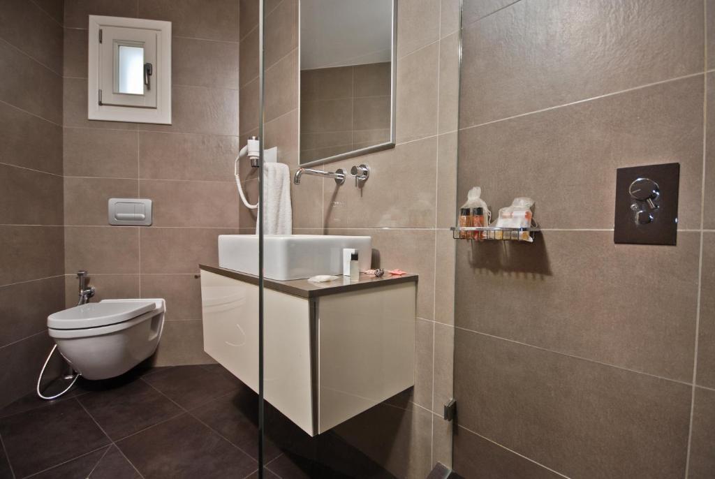 Xenia 3*