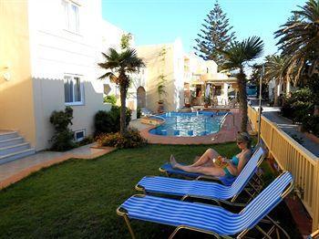 Lambrinos Aparthotel 2*