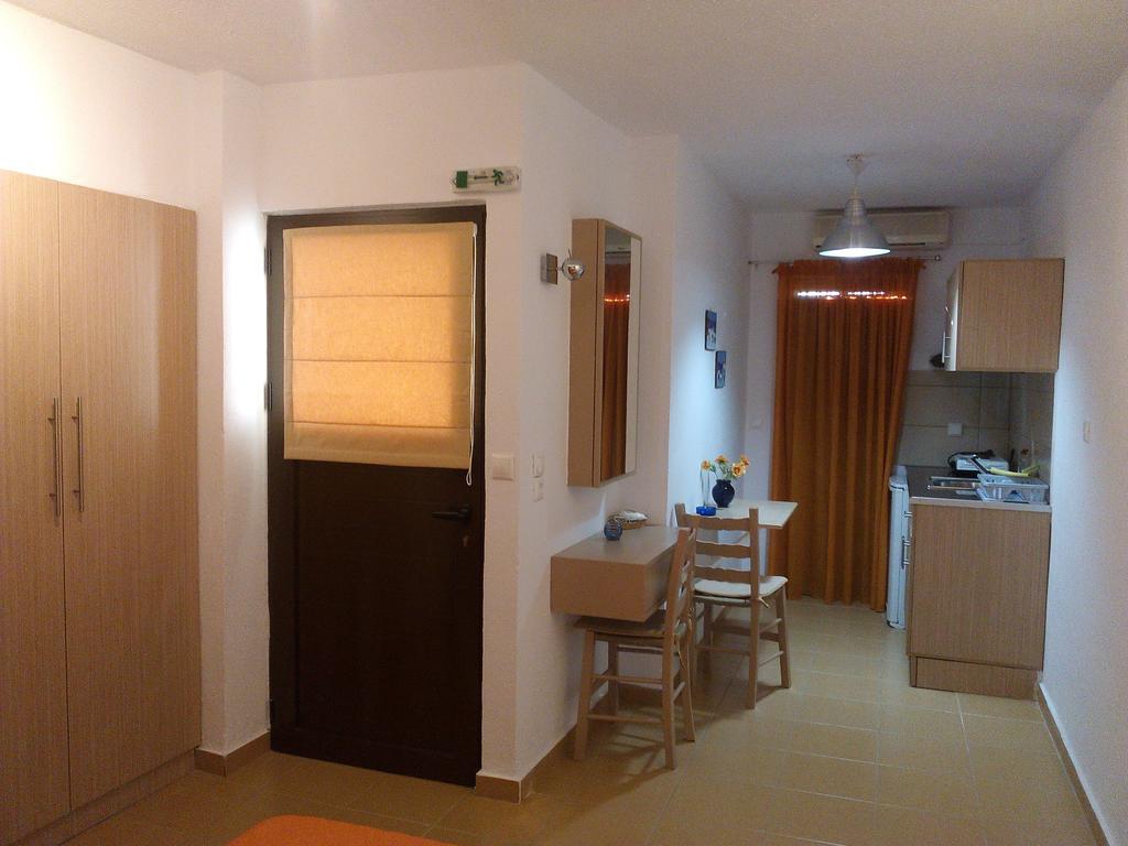 Meltemi Apartment Vourkari