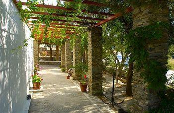 Manto 2* Naousa (Paros)