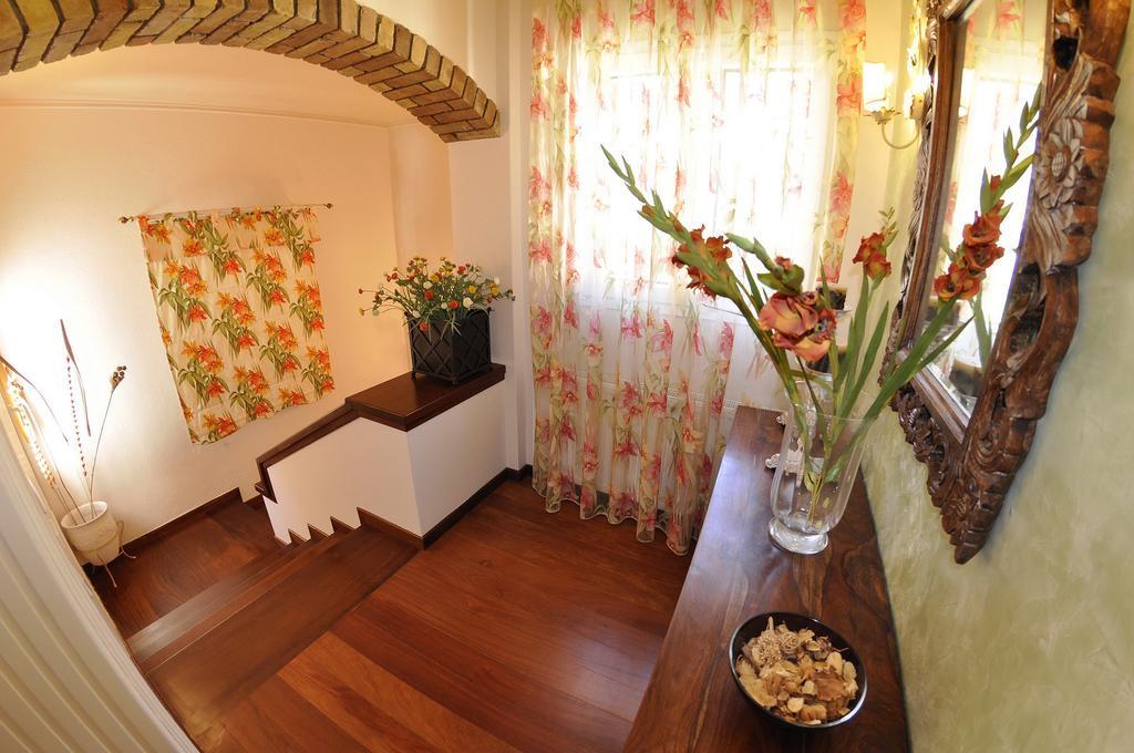 Romantica Villa *