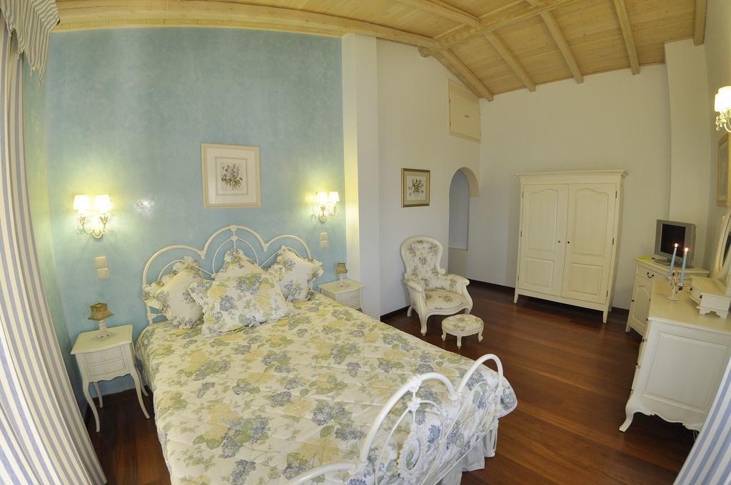 Romantica Villa Perama (Corfu)