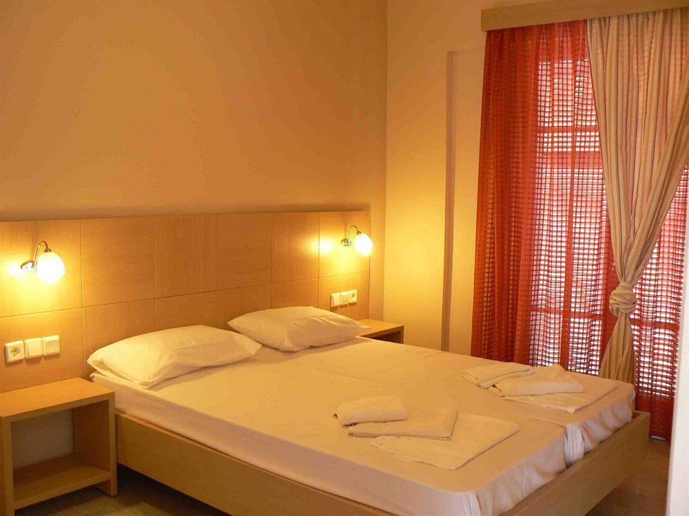 Happyland Aparthotel 2*