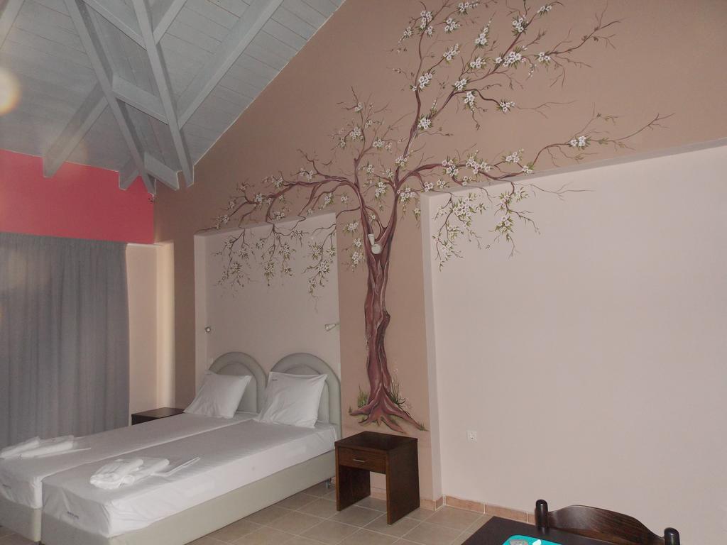 Theasis Aparthotel