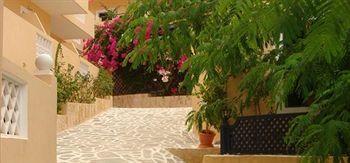 Kyra Panagia Hotel Aparthotel Kyra Panagia