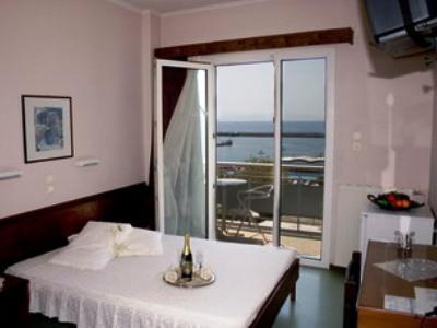 Nefeli Hotel 3*