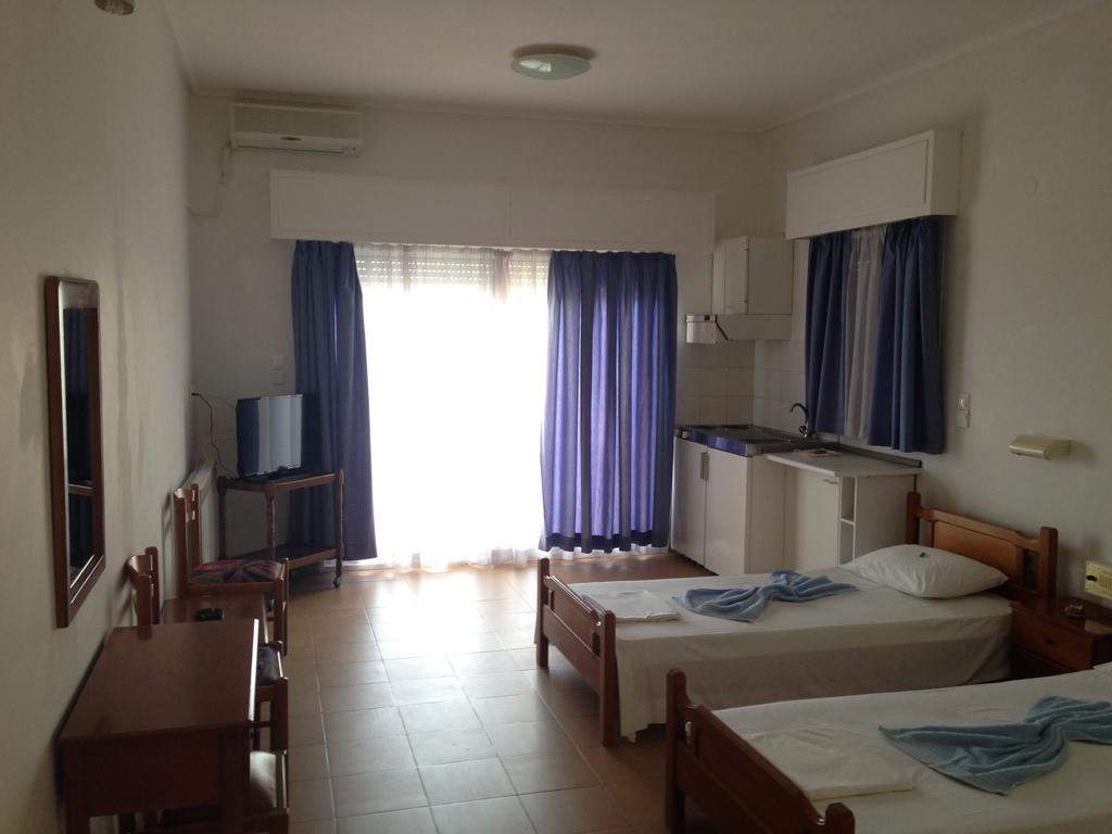 Chios Hotel *