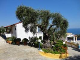 Hotel Giannis Servos