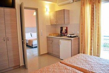Nadias Hotel