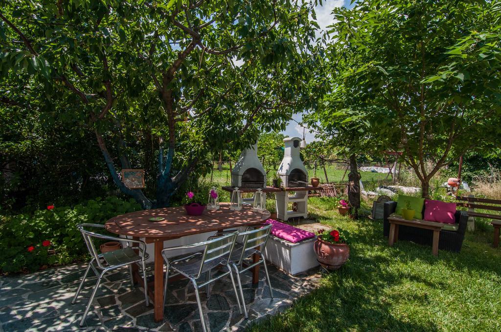 Isalos Guest house Velika (Thessaly)