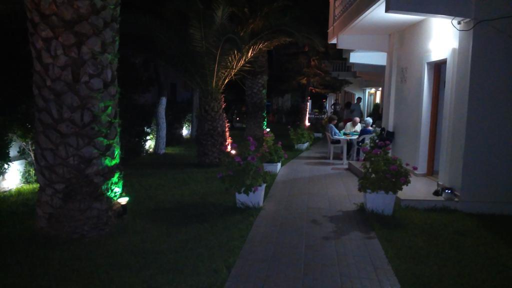 Posidonia Aparthotel