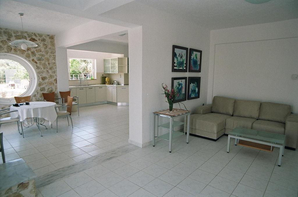 Villa Asteri *