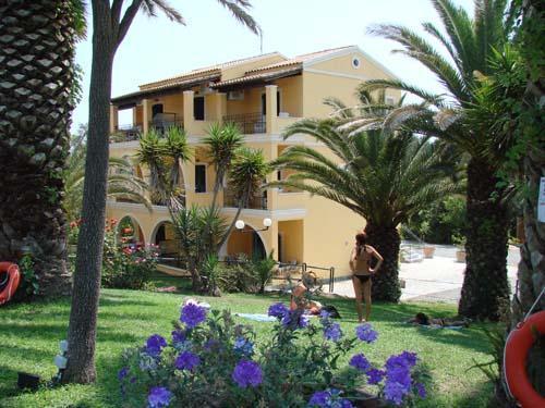 Aparthotel Spiti Nikos 3*