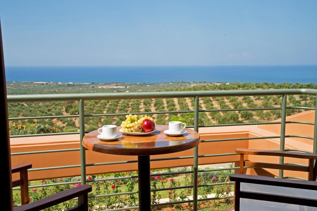 Enastron Villas Kyparissia
